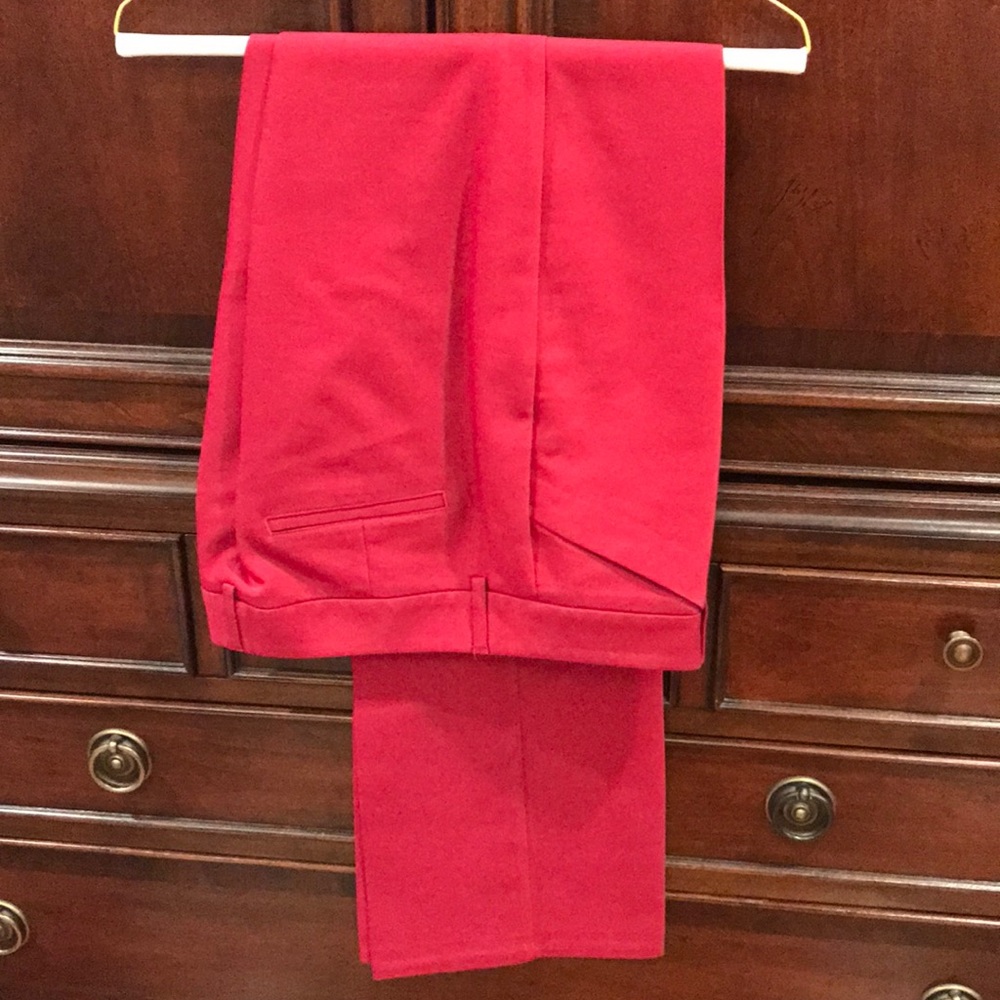 Express Editor red pants